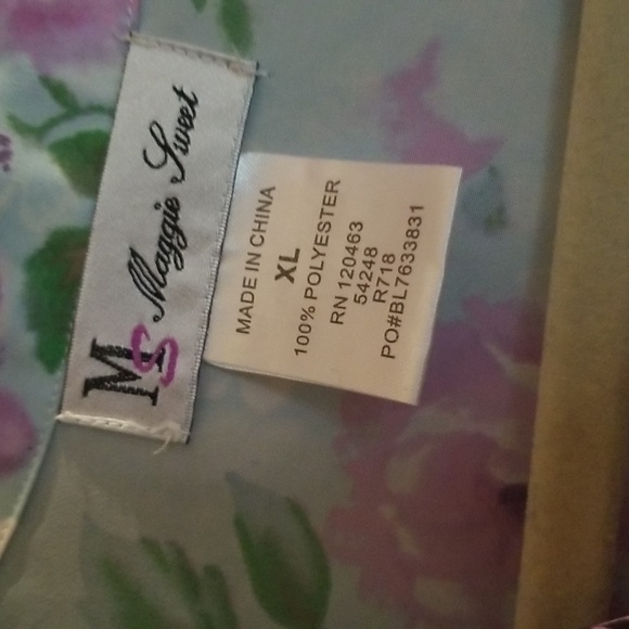 3 XL WOMENS TOPS/ PULLOVER/KITTY BLUEJEAN BLOUSE / PRETTY FLOWERED BLOUSE - Picture 10 of 10